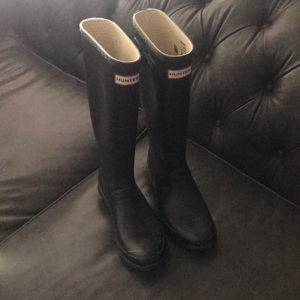 Never worn, tall Hunter rain boots in black